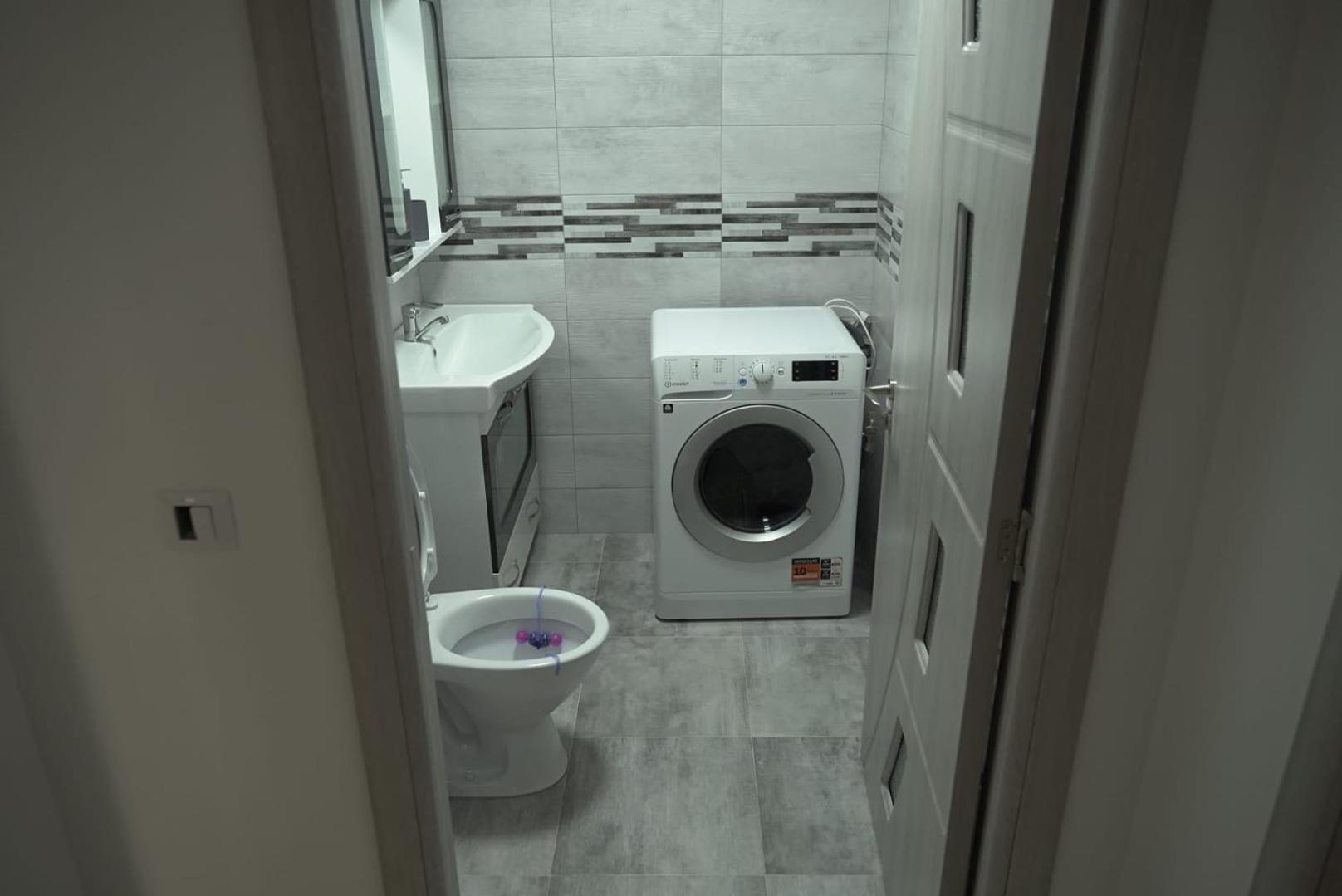 Enk Residence Targoviste Ngoại thất bức ảnh